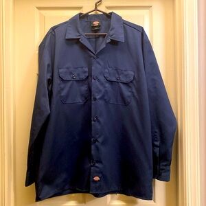 Men’s Dickies Icons Navy long sleeved shirt.